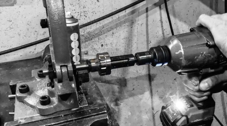 VersaDrive ImpactaDie Kit Complete including Adapter/Collar + M6, M8, M10, M12 Guides and Hex Die Nuts - Image 3